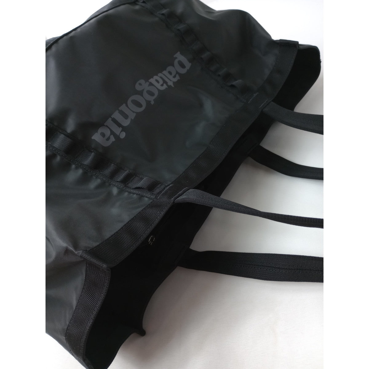 Patagonia パタゴニア BLACK HOLE TOTE ブラックホール・トート 25L バッグ 黒 ブラック 【中古】