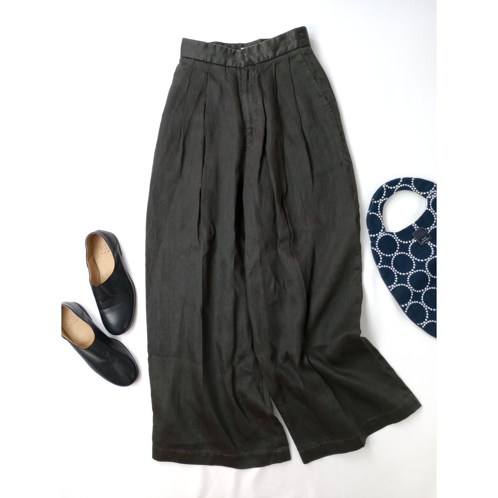 ATON エイトン GARMENT DYED LINEN SATIN タック ワイドパンツ 墨黒  01 【中古】