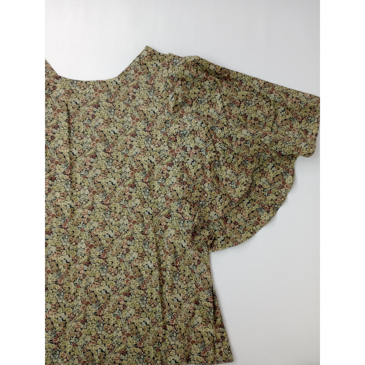 Cloth&Cross クロスアンドクロス 雅姫 LIBERTY  フリル ブラウス トップス 花柄 リバティ  アイボリー【中古】