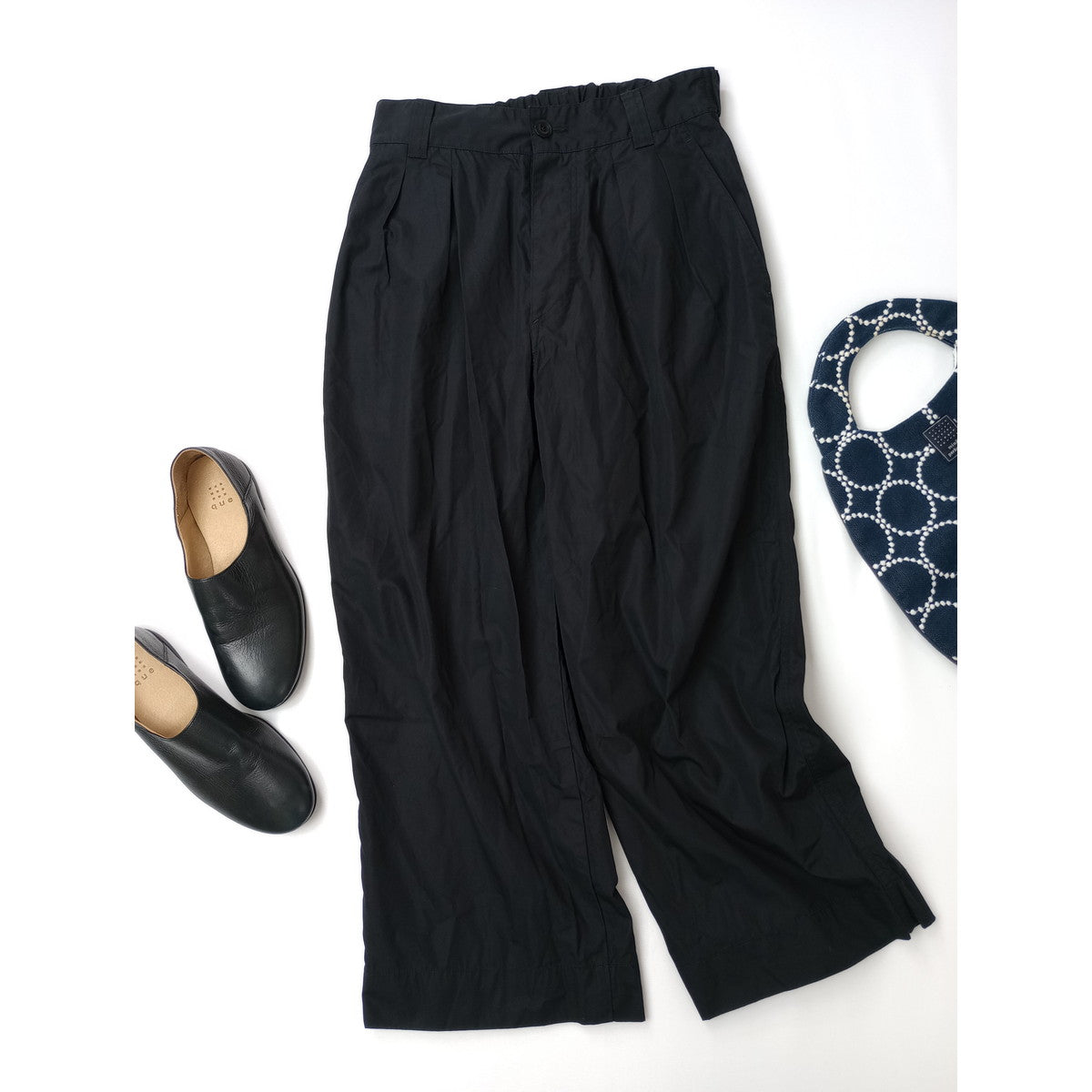 25SS MHL. エムエイチエル マーガレットハウエル FINE COMPACT COTTON POPLIN コットン 綿 100％ トラウザーズ パンツ  黒 ブラック 2 【中古】