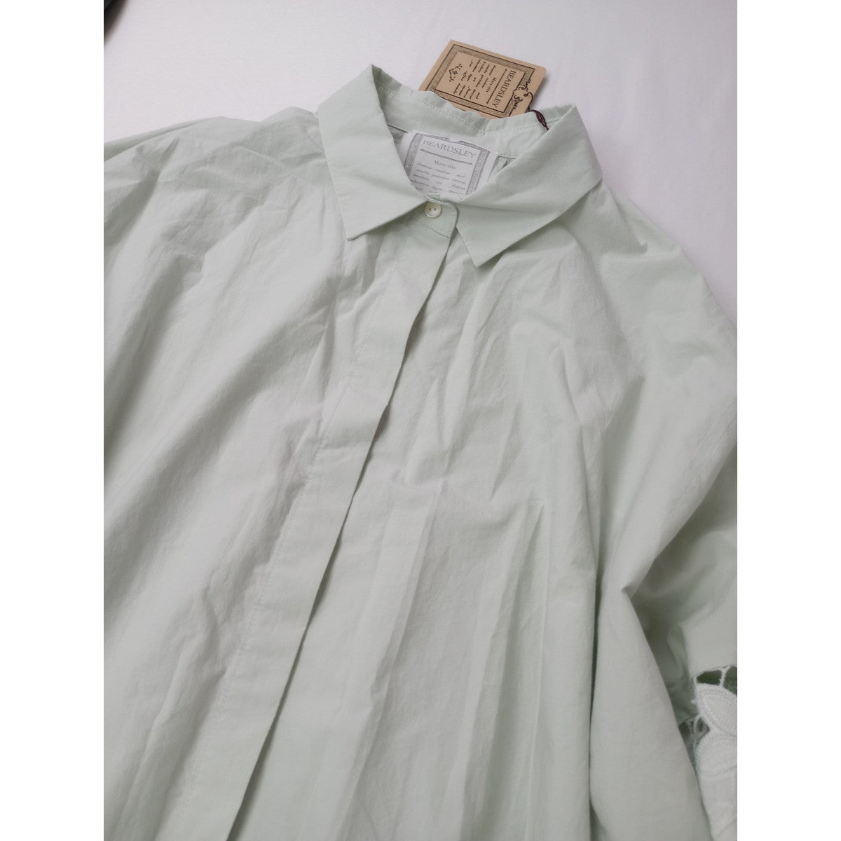 25SS 新品 BEARDSLEY ビアズリー 袖 レース 長袖  シャツ トップス   ライムグリーン 【中古】