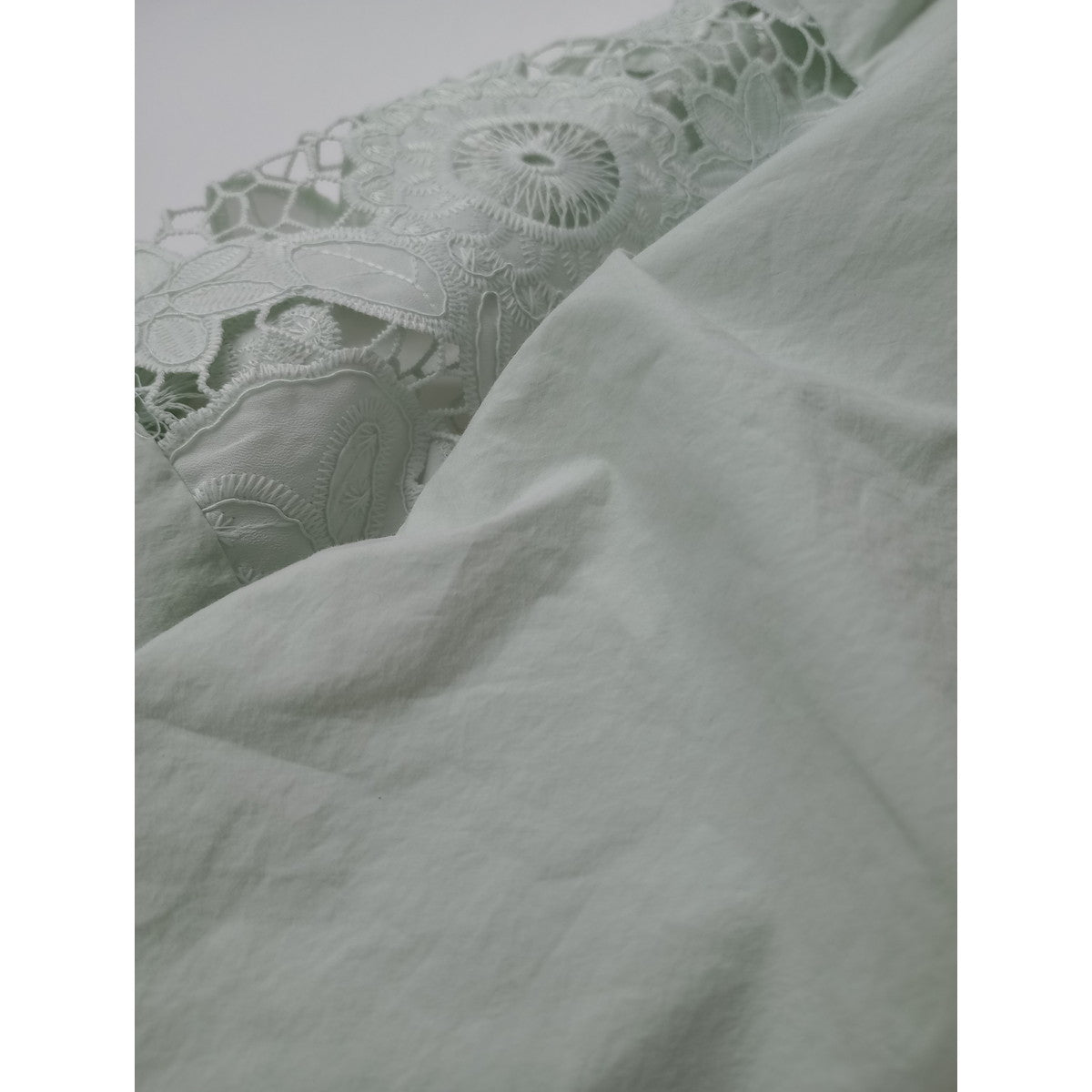 25SS 新品 BEARDSLEY ビアズリー 袖 レース 長袖  シャツ トップス   ライムグリーン 【中古】