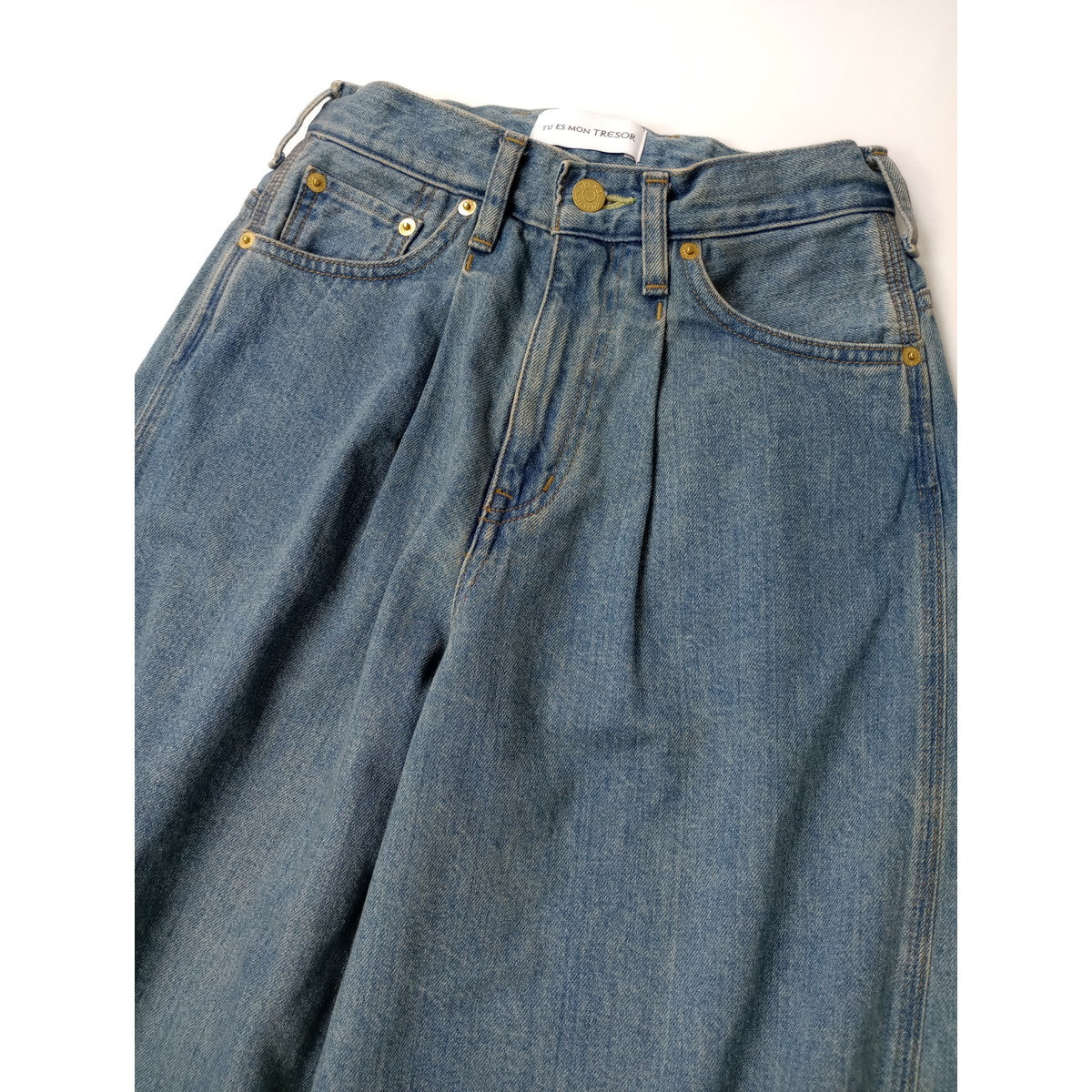 Tu es mon Tresor トゥ エ モン トレゾア タック ワイド  デニム パンツ  ブルー  24 【中古】