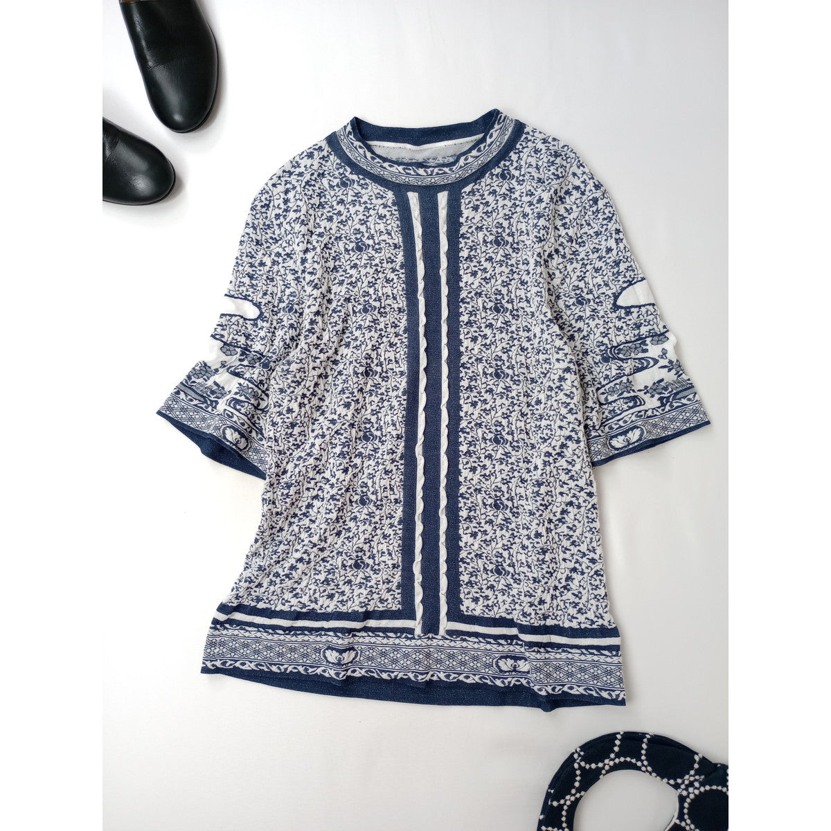 Mame Kurogouchi マメ クロゴウチ Landscape Graphic Sheer Knitted Crew Neck Top トップス  伊勢丹新宿別注  ネイビー 白 【中古】