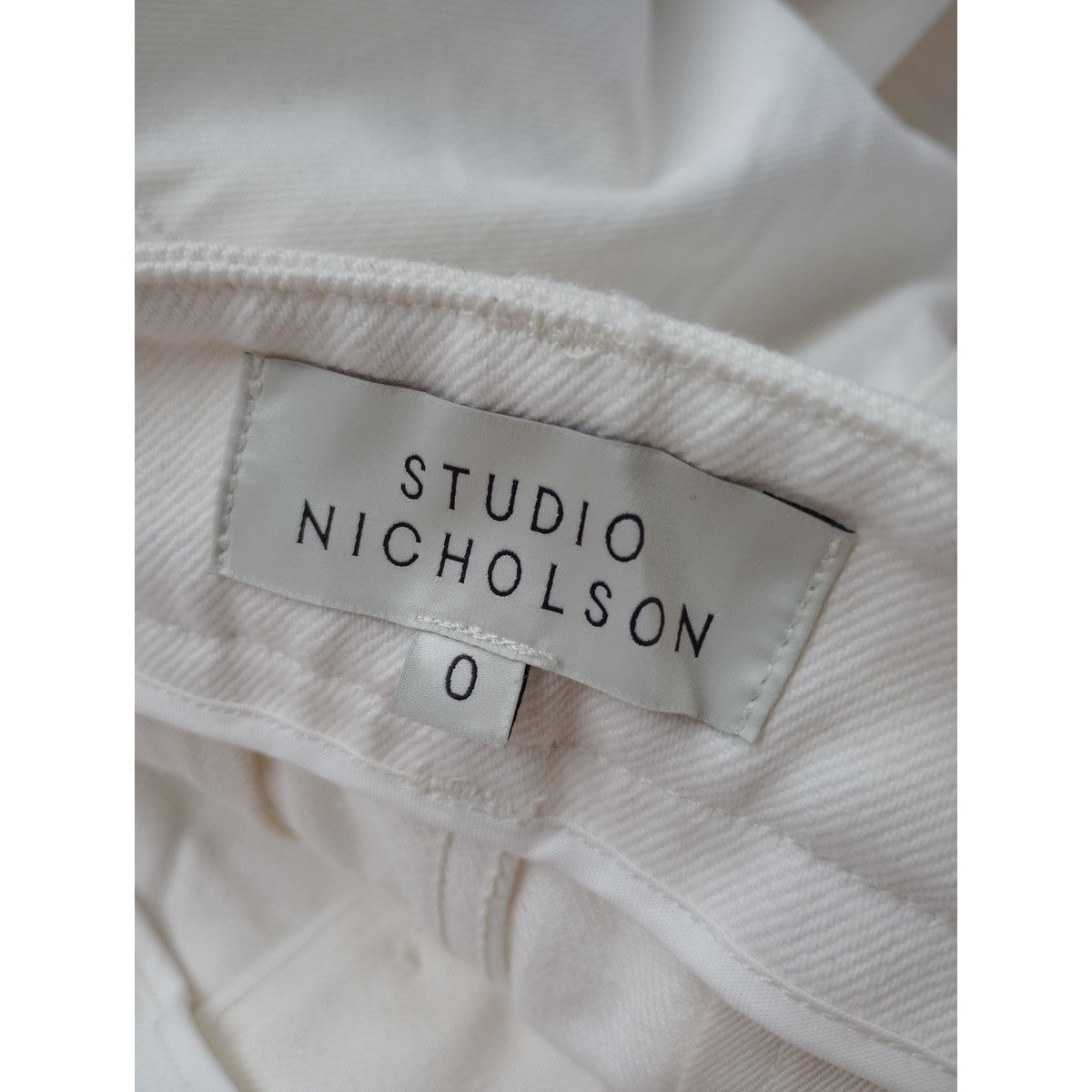 STUDIO NICHOLSON スタジオ ニコルソン DENIM BONNARD PANT バック ベルト デニムパンツ 白 ホワイト 0  【中古】