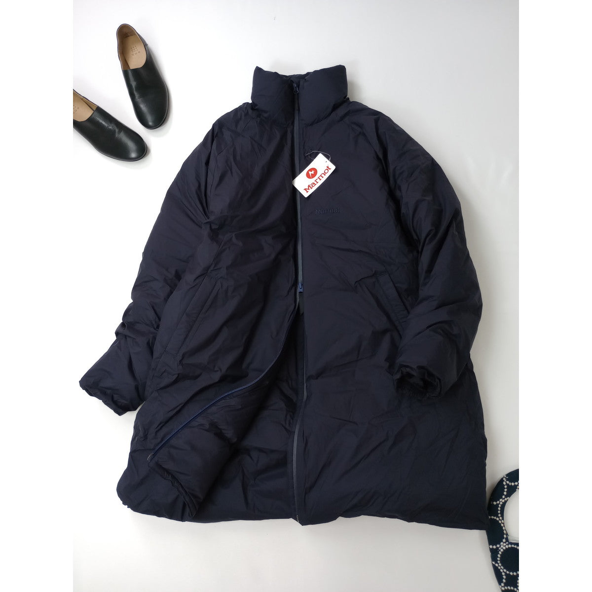 新品 MARMOT マーモット 750FP Vertical Long Down Jacket ダウンジャケット  ネイビー L  (2M＋2591)【中古】