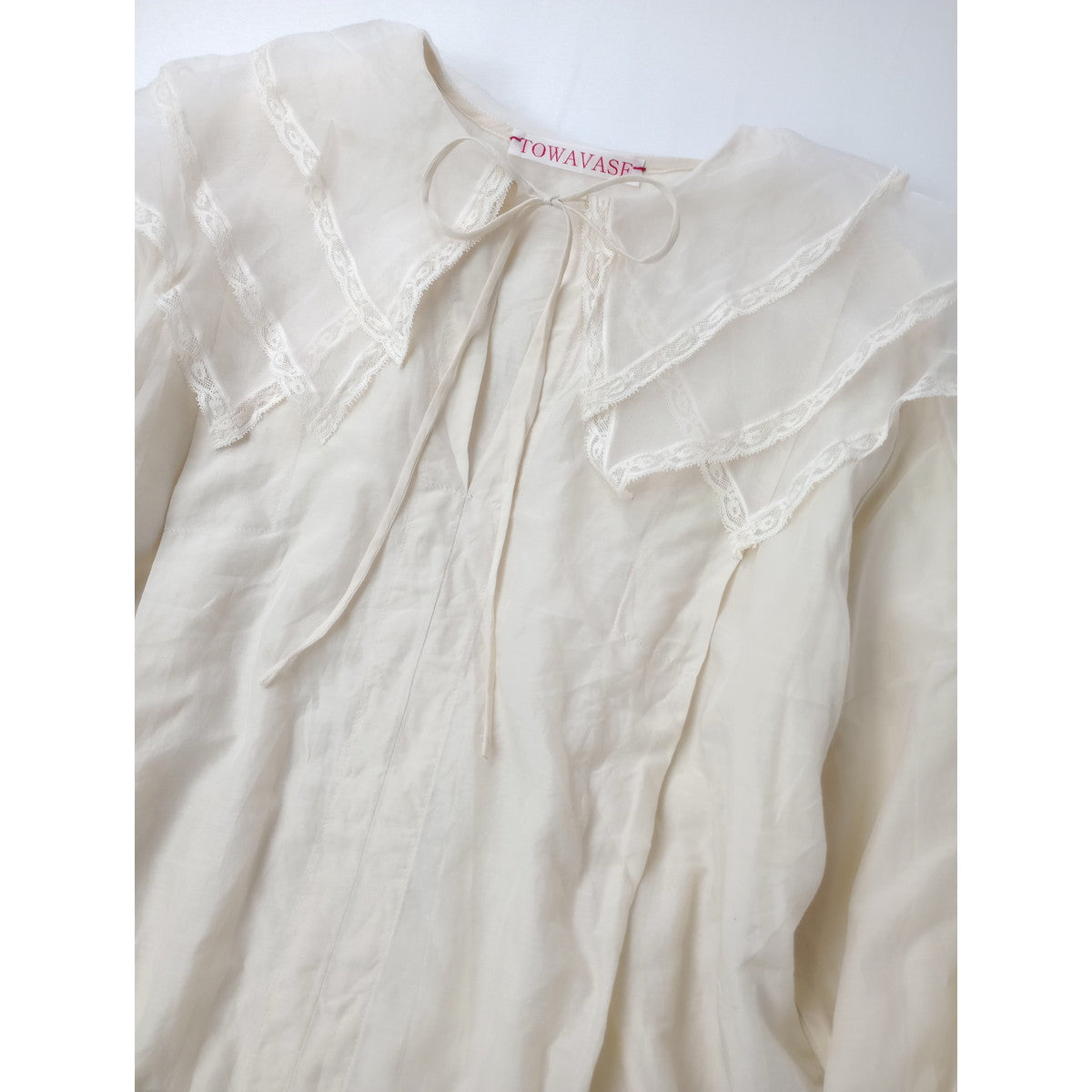 25SS  TOWAVASE トワヴァーズ  Leavers  レース  ブラウス トップス  アイボリー 【中古】