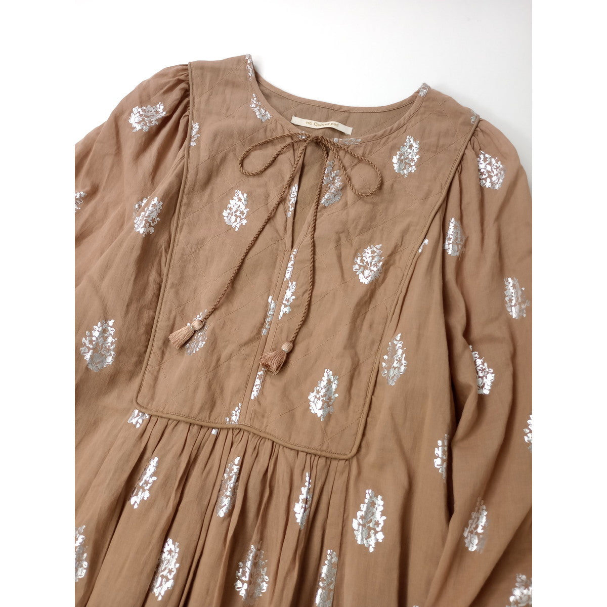 ne Quittez pas ヌキテパ Cotton Voile Foil Flower Print Gather Dress フラワー 箔プリント コットン 綿 100％ ギャザー ドレス ロング ワンピース ベージュ S  【中古】