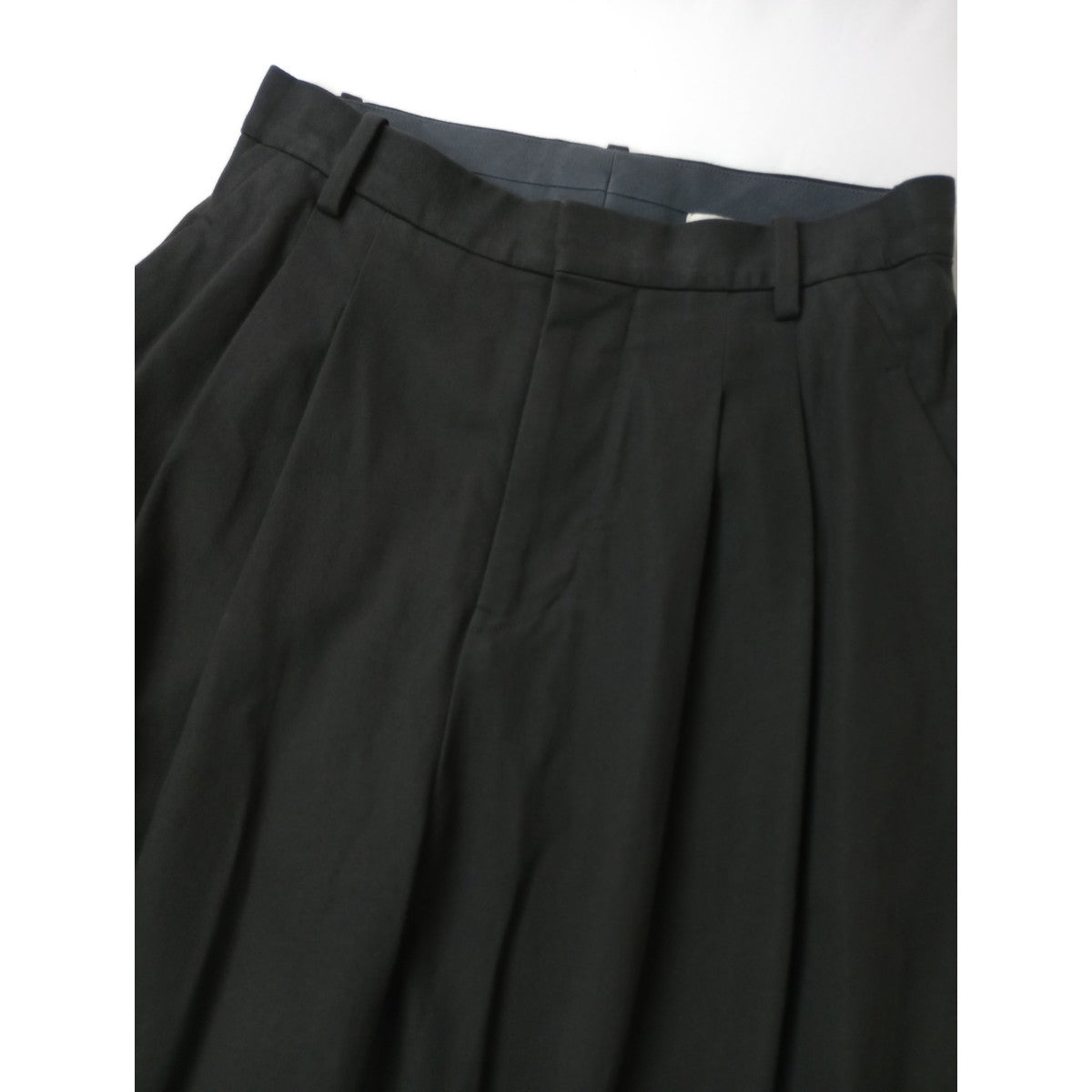 mina perhonen ミナペルホネン siisti コットン 綿 100％ タック パンツ グレー 36   【中古】