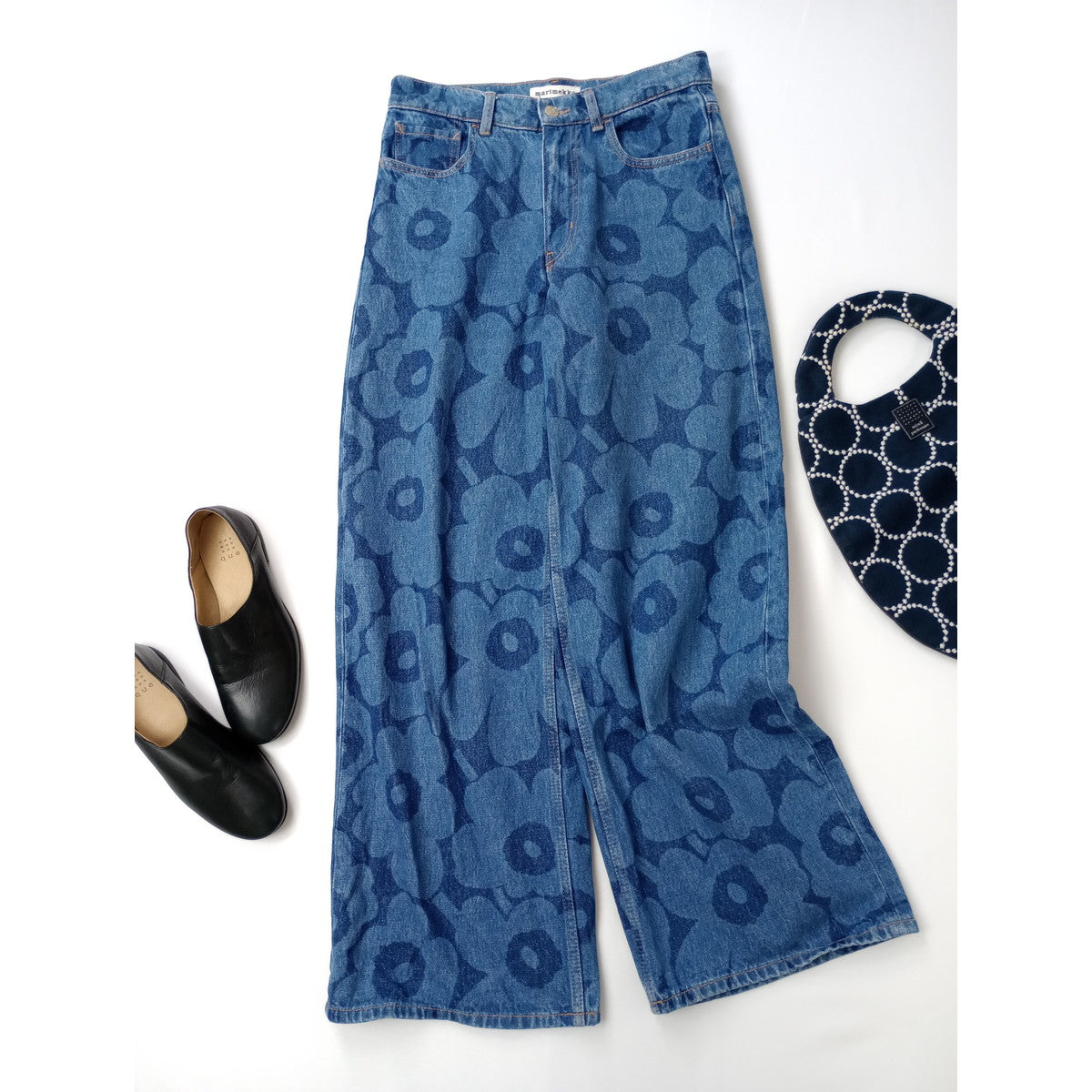 marimekko マリメッコ Maridenim Loose Unikko ジーンズ ウニッコ デニムパンツ ビンテージ加工 ブルー 【中古】
