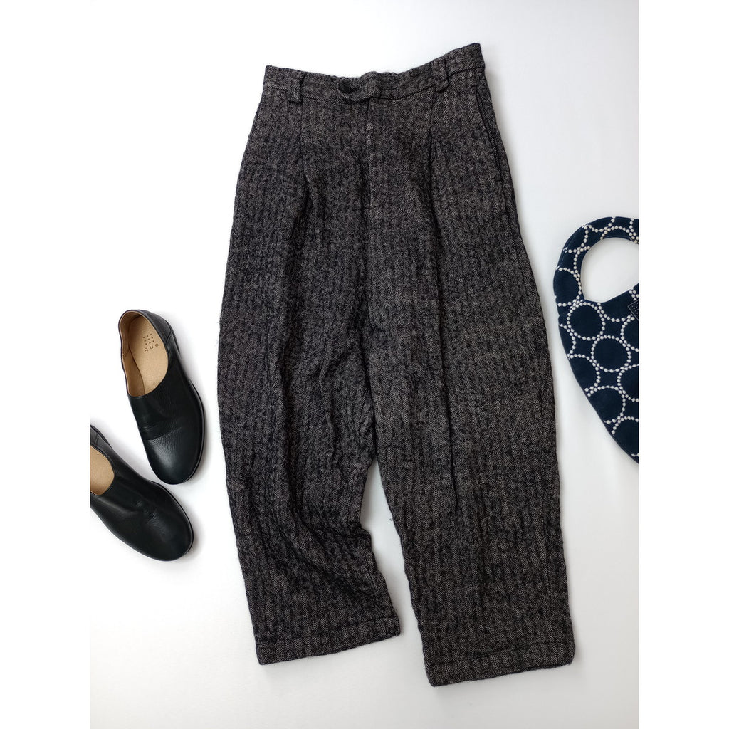 atelier naruse アトリエナルセshetland wool linen tuck wide pants ヘロンボーン 柄 シェットランドウール リネン パンツ  黒 ブラック(8M＋2163【中古】