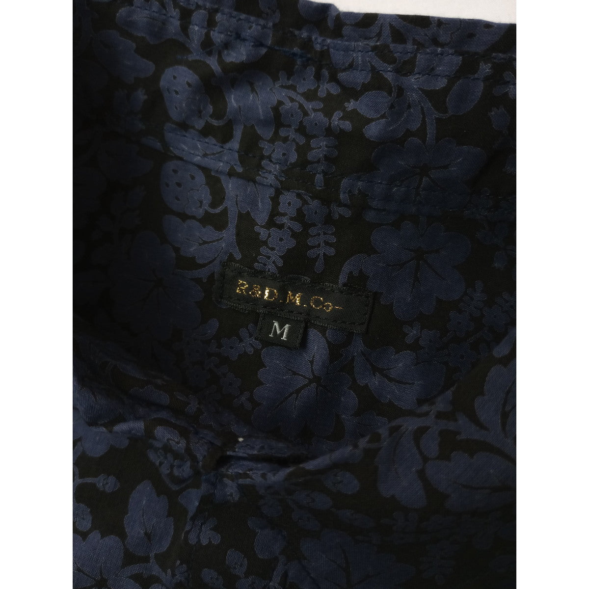 R&D.M.Co- オールドマンズテーラー COTTON LAWN WILD BERRY SMALL COLLAR SHIRT  ワイルドベリー スモールカラー シャツ ブラウス ネイビー 【中古】