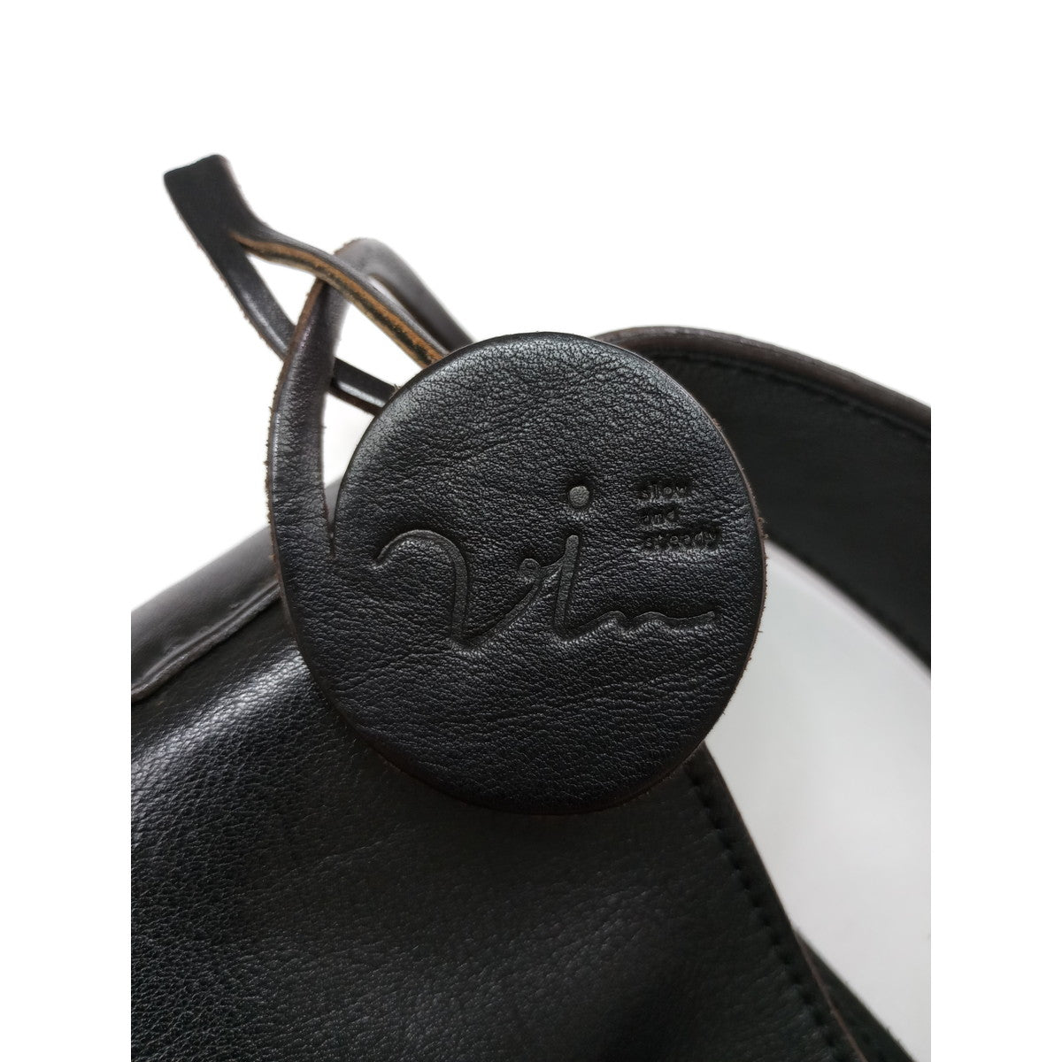 ViN  ヴィン  武冨ゆり レザー ショルダー バッグ   黒 ブラック  【中古】