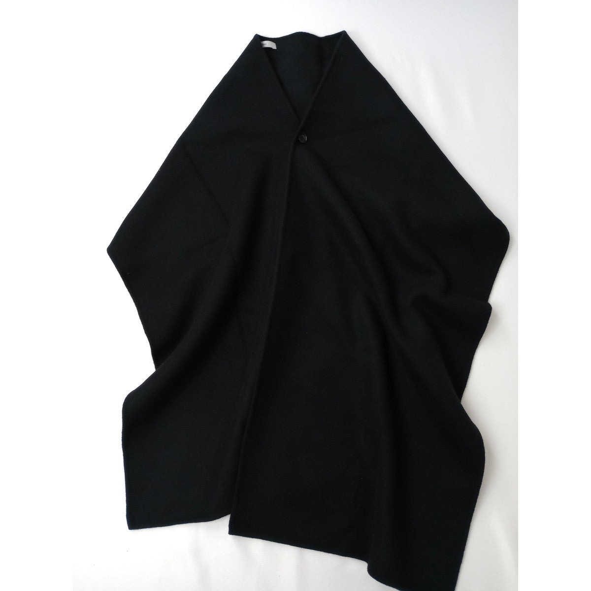 NEAU  ニュー Calme Stole  ストール 黒 ブラック (9M＋2698)  【中古】