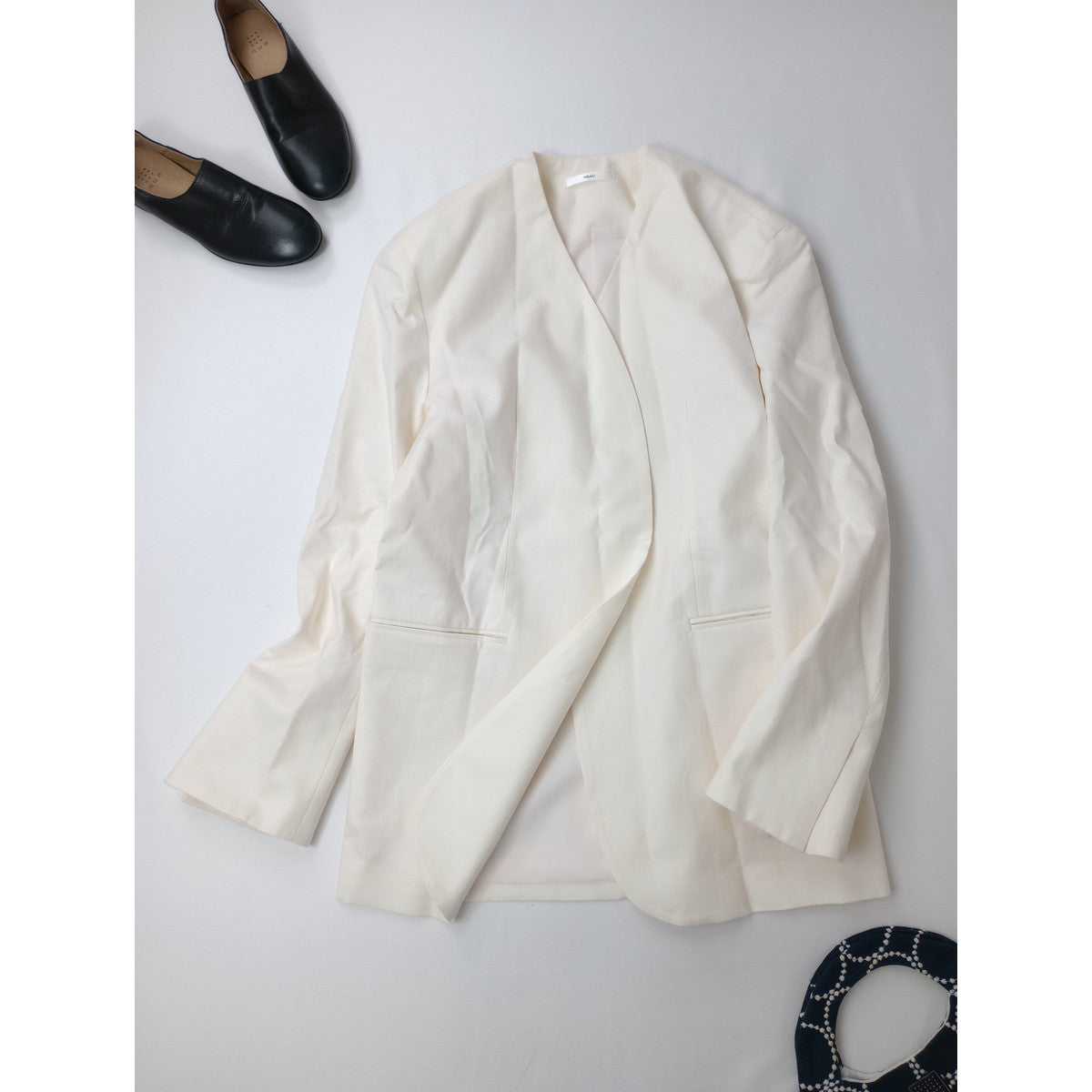 NEAU ニュー Linen Collarless Jacket リネン 麻 100％ ノーカラー カラーレス ジャケット アイボリー 1   【中古】