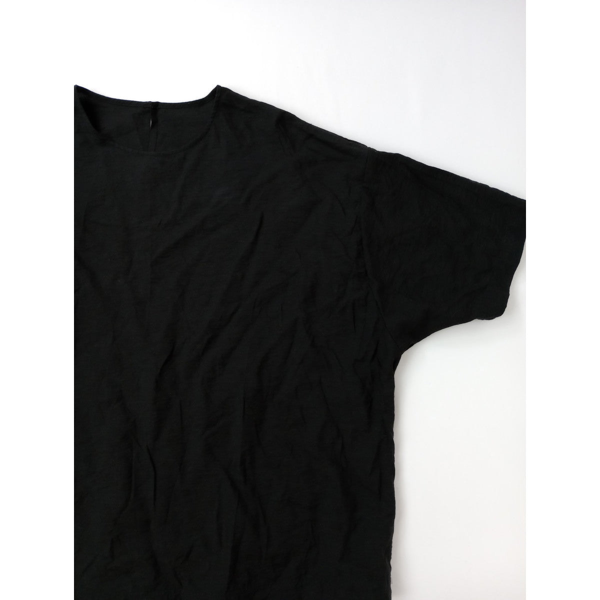 KURASHI & Trips PUBLISHING クラシ&トリップスパブリッシング 北欧暮らしの道具店  涼しさも、品のよさも　きれい色のＴシャツブラウス トップス  黒 ブラック 【中古】