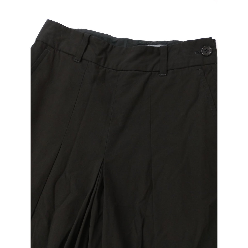〈染〉MARGARET HOWELL  マーガレットハウエル  HIGH TWIST COTTON TWILL TROUSERS  コットン 綿 100％ ハーフパンツ 1 黒 ブラック【中古】