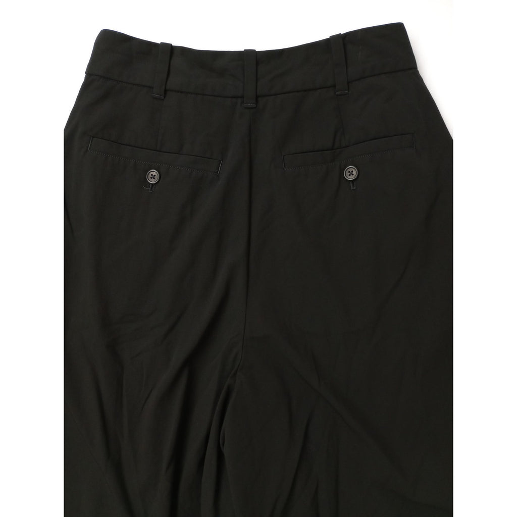 〈染〉MARGARET HOWELL  マーガレットハウエル  HIGH TWIST COTTON TWILL TROUSERS  コットン 綿 100％ ハーフパンツ 1 黒 ブラック【中古】