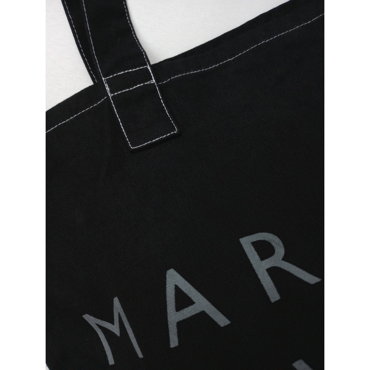 〈染〉MARGARET HOWELL マーガレットハウエル ロゴ トート  バッグ  黒 ブラック  【中古】