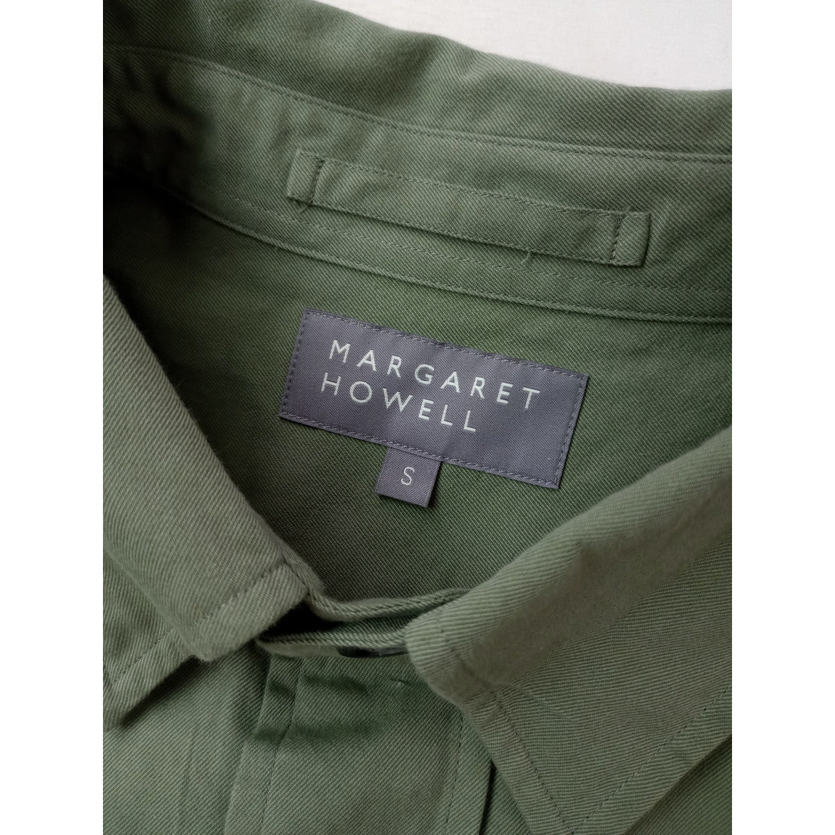 25SS MARGARET HOWELL マーガレットハウエル COTTON TWILL SHIRTING コットン 綿 100％ シャツ カーキ メンズ 【中古】