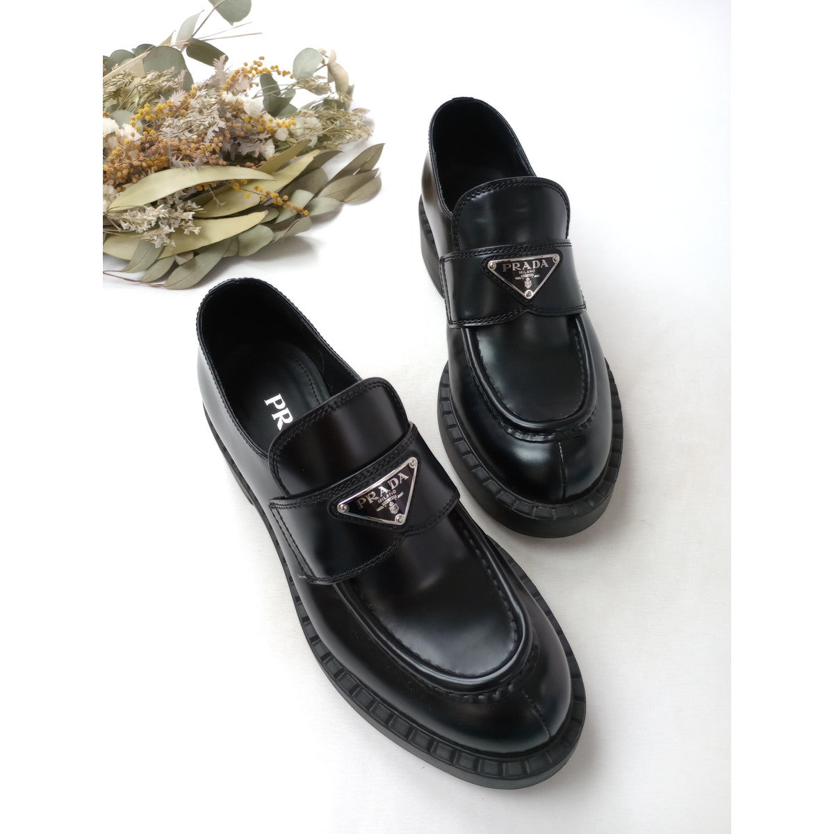 PRADA プラダ チョコレート ブラッシュドレザー ローファー 黒 ブラック 37  【中古】