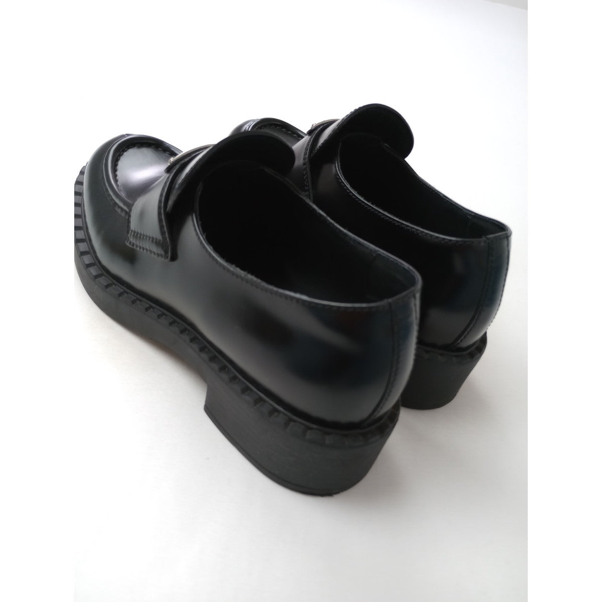 PRADA プラダ チョコレート ブラッシュドレザー ローファー 黒 ブラック 37  【中古】