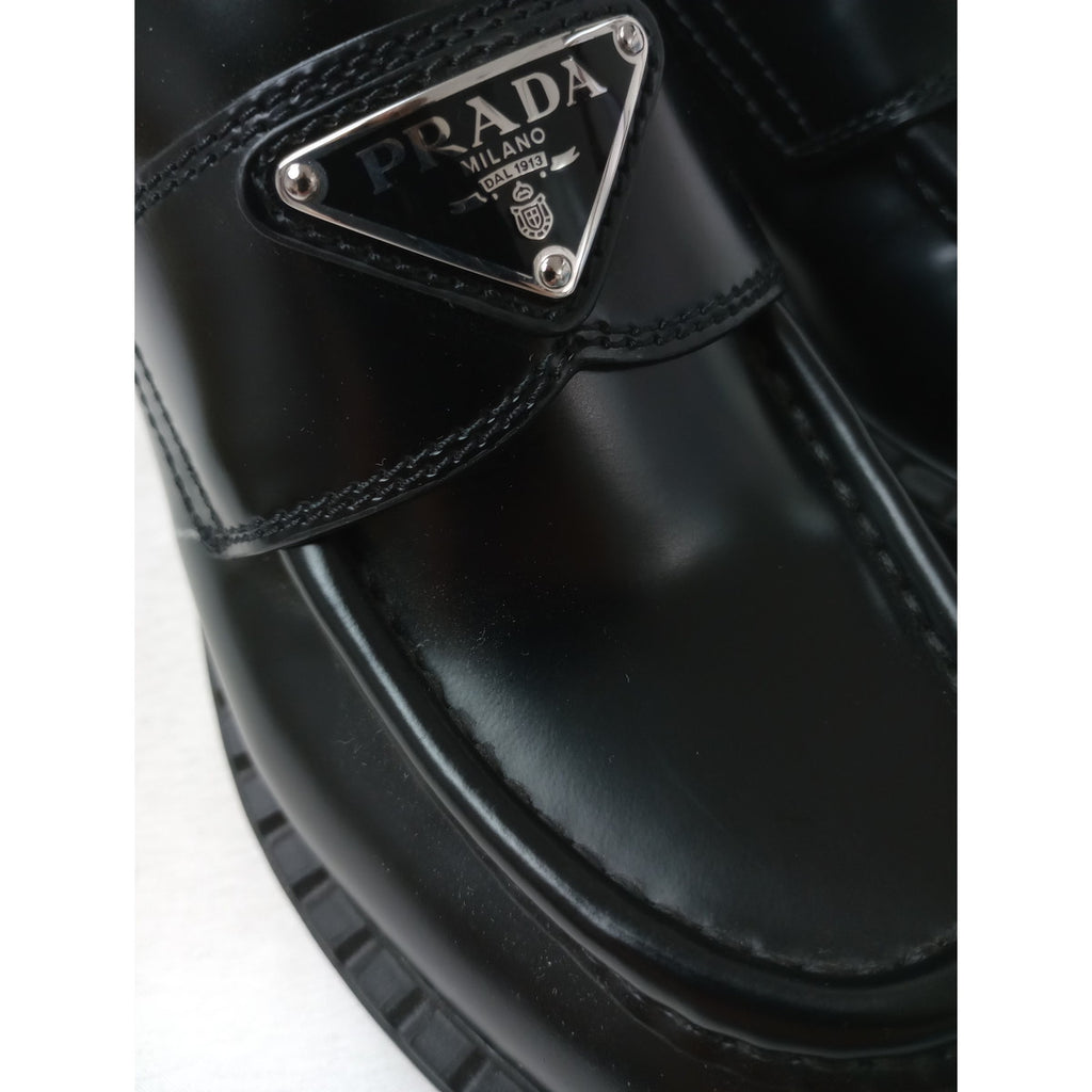 PRADA プラダ チョコレート ブラッシュドレザー ローファー 黒 ブラック 37  【中古】