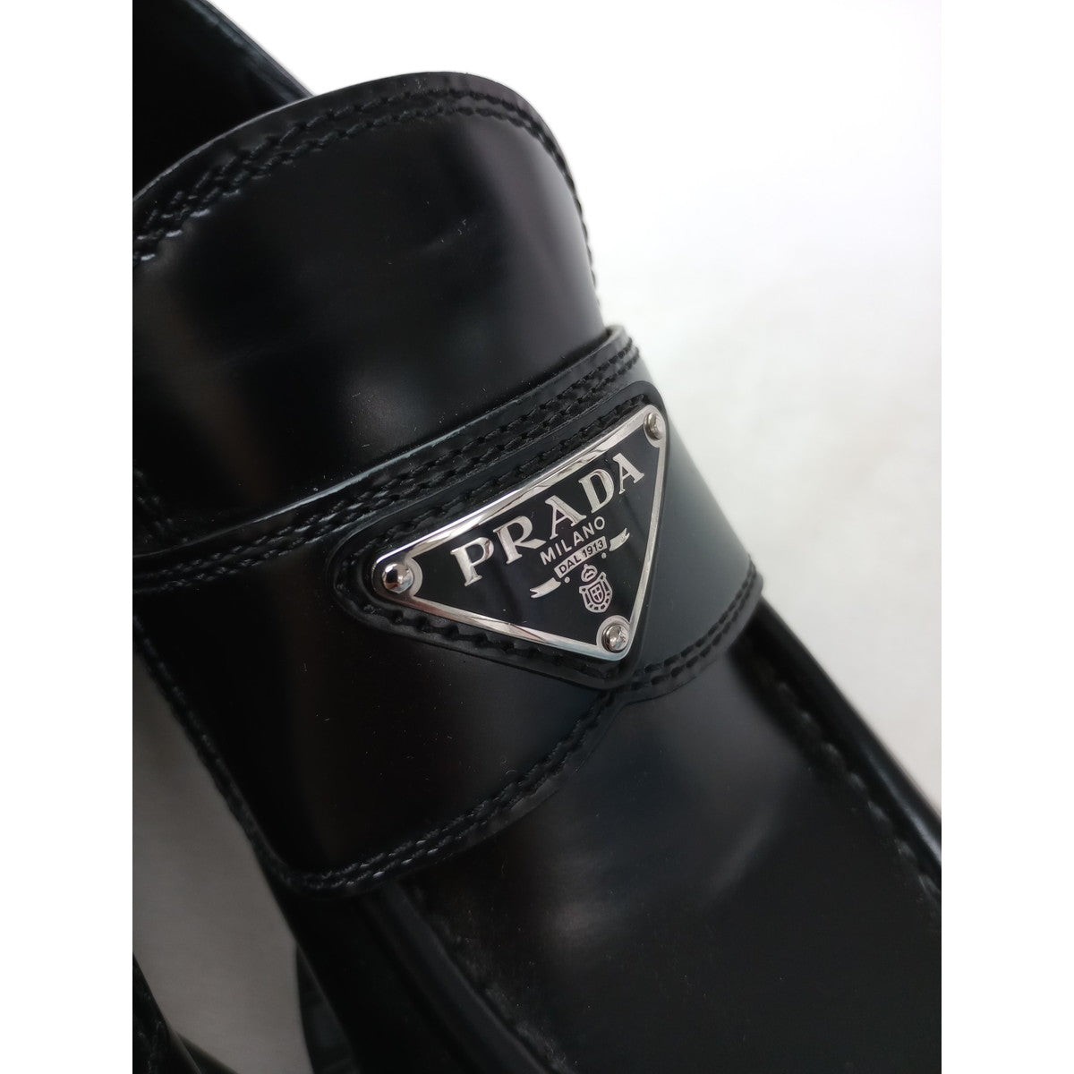 PRADA プラダ チョコレート ブラッシュドレザー ローファー 黒 ブラック 37  【中古】
