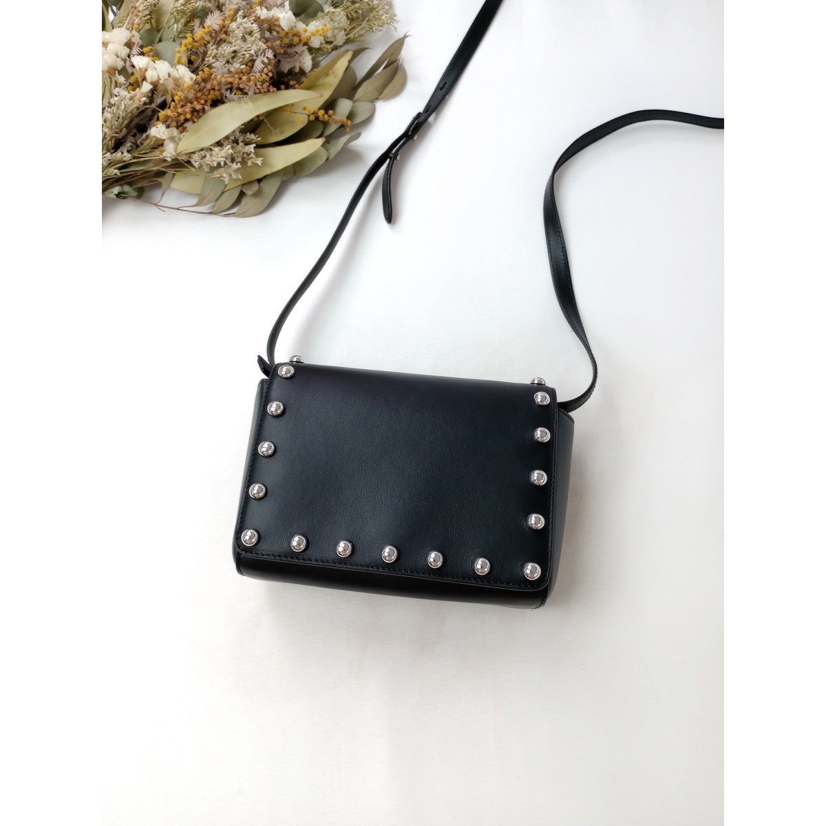 J&MDAVIDSON ジェイアンドエムデヴィッドソン LAMIA WHIZ DOME STUDS  ショルダー バッグ 黒 ブラック 【中古】