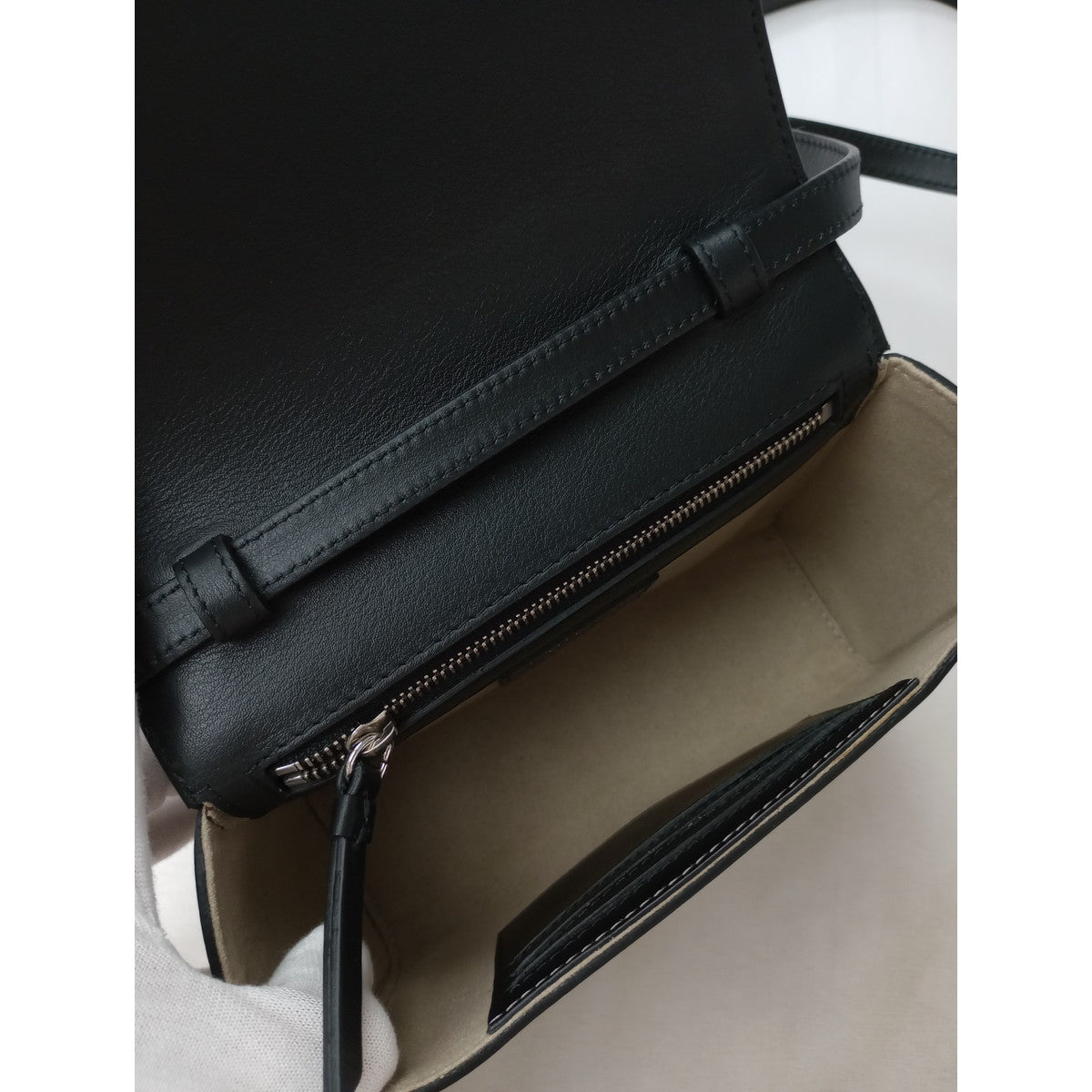 J&MDAVIDSON ジェイアンドエムデヴィッドソン LAMIA WHIZ DOME STUDS  ショルダー バッグ 黒 ブラック 【中古】