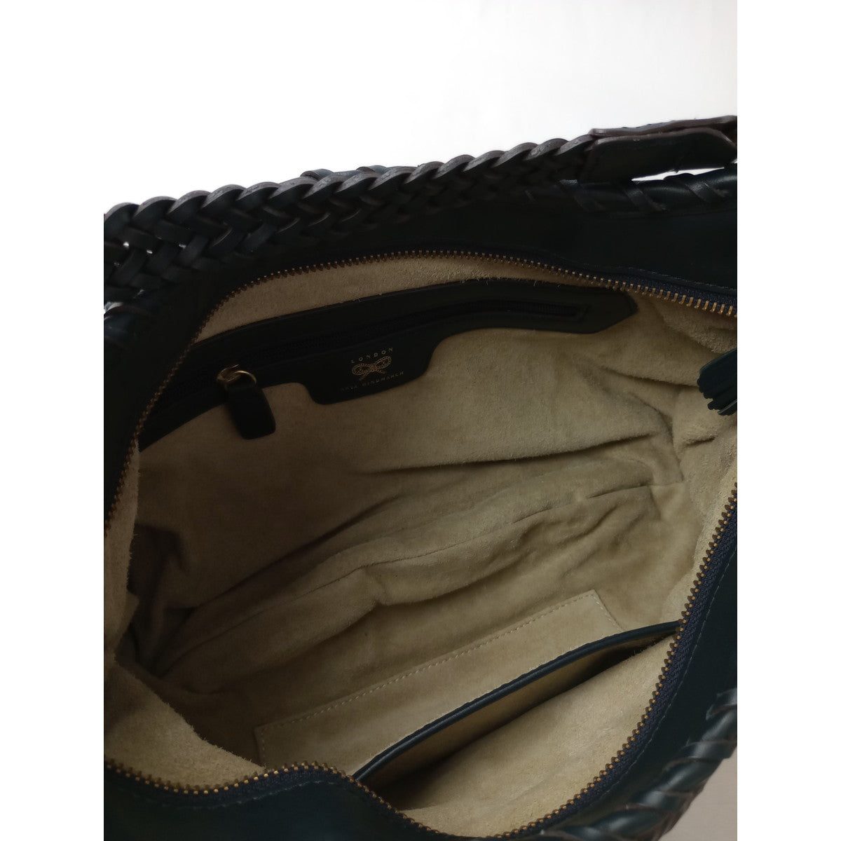ANYA HINDMARCH  アニヤハインドマーチ  編み込み レザー ショルダーバッグ ネイビー 【中古】