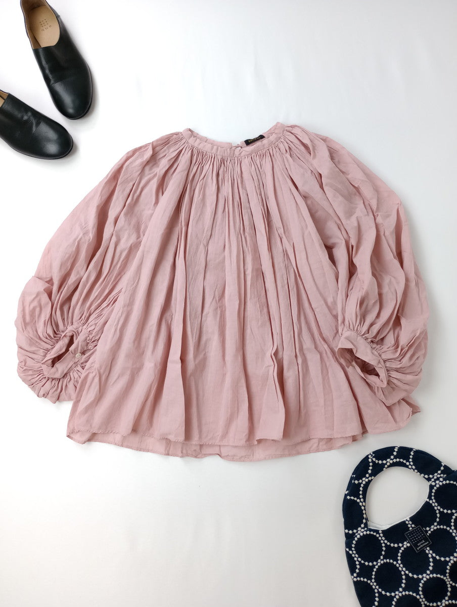 R&D.M.Co- オールドマンズテーラー GARMENT DYE GATHER SMOCK ギャザースモック ピンク ブラウス トップス 【中古】