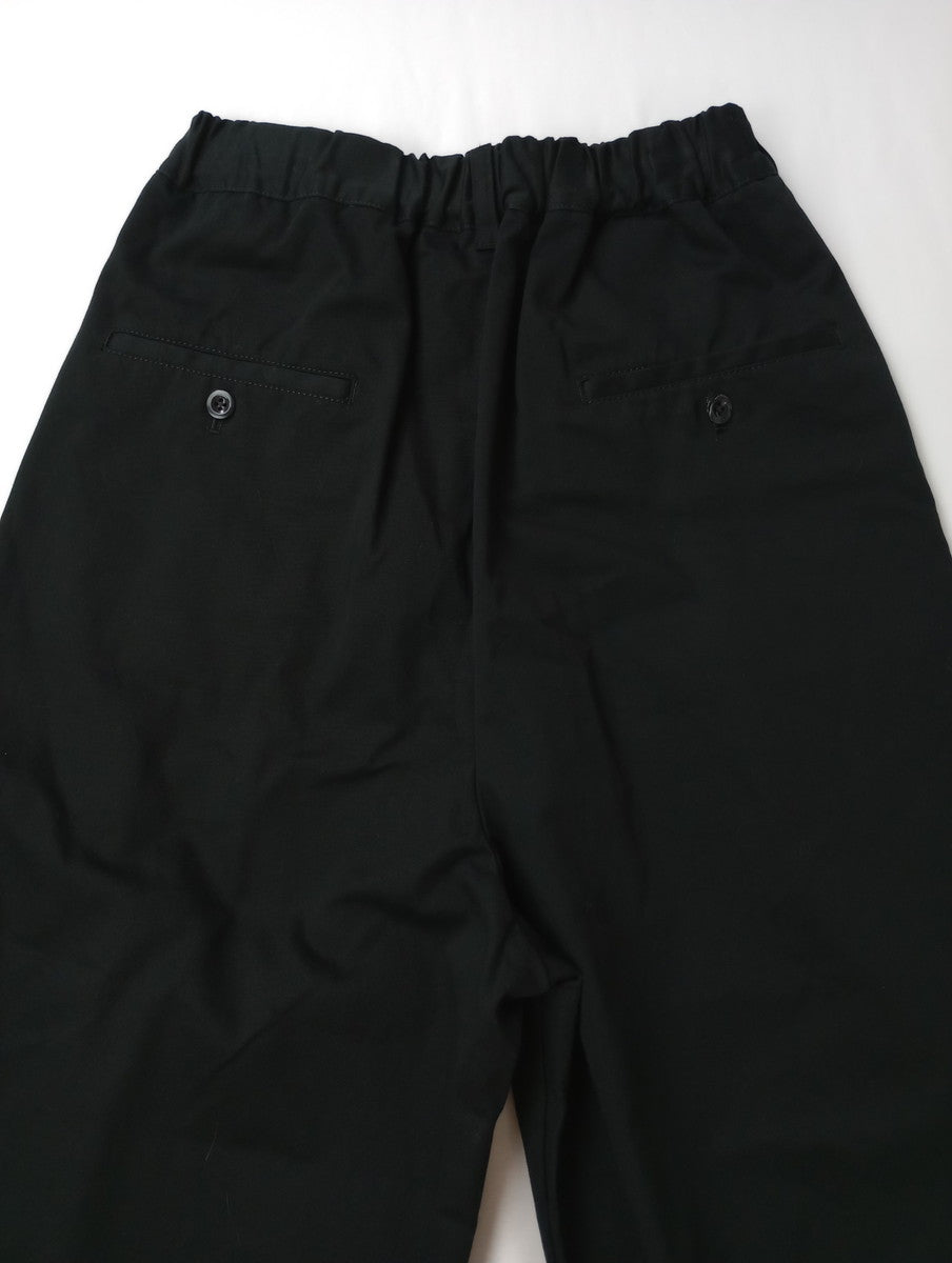 TRAVAIL MANUELトラヴァイユマニュアル コンパクトチノ 2タックワイドPTS パンツ 黒 ブラック  M 【中古】