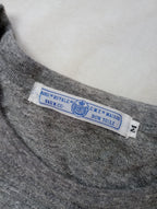 R&D.M.Co- オールドマンズテーラー PEACE Tシャツ 半袖  カットソー トップス グレー 【中古】