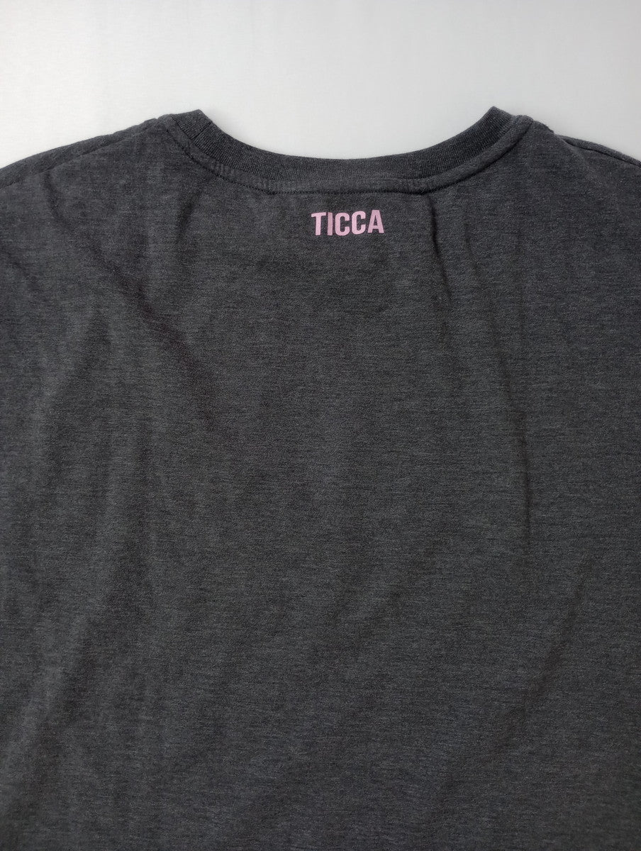 TICCA ティッカ エンブロイダリー ワンポイント 刺繍 フレンチTシャツ グレー ピンク (18M＋3400) 【中古】