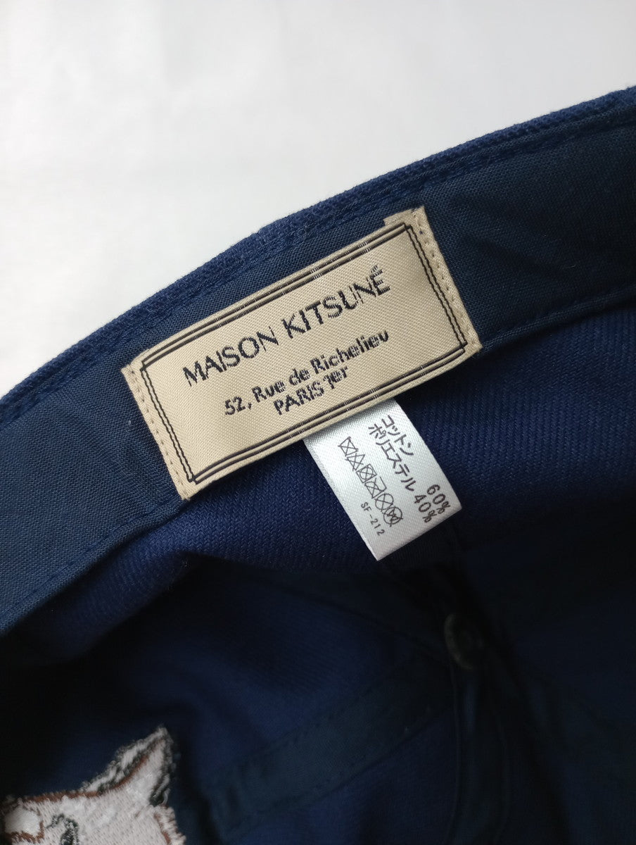 MAISON KITSUNE メゾンキツネ 刺繍 キャップ  ネイビー 【中古】