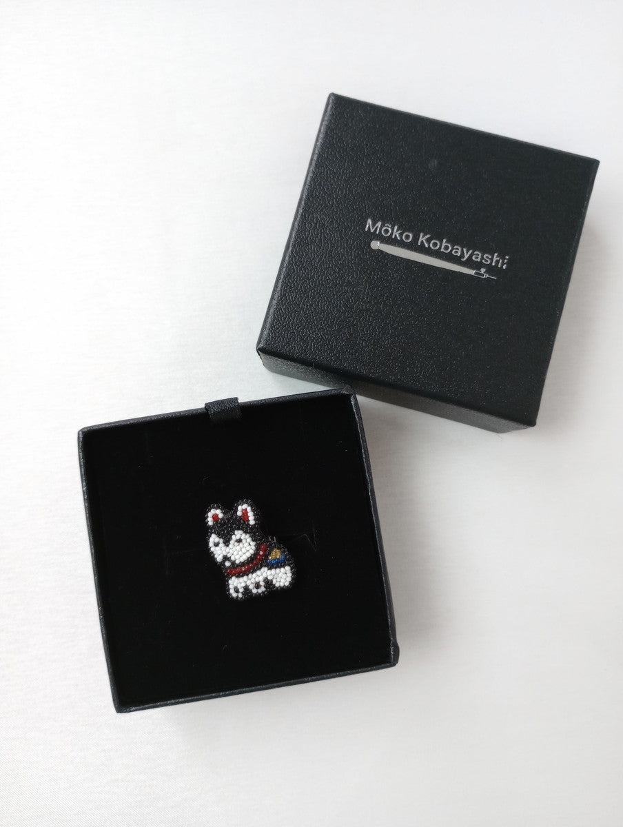 Moko Kobayashi 小林モー子 犬張子PIN イヌハリコ ピン ブローチ 黒 ブラック 白  【中古】
