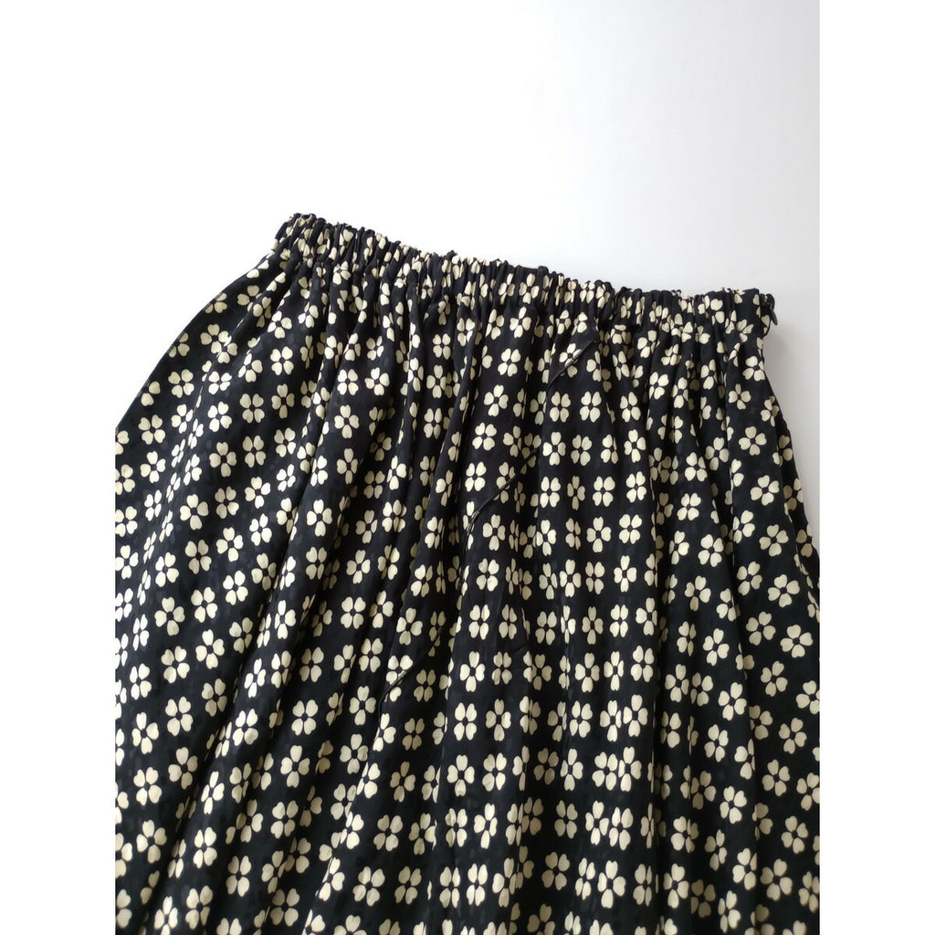 BLAMINK ブラミンク クローバー 柄 シルク ロング ギャザースカート 黒 ブラック 白 38【中古】