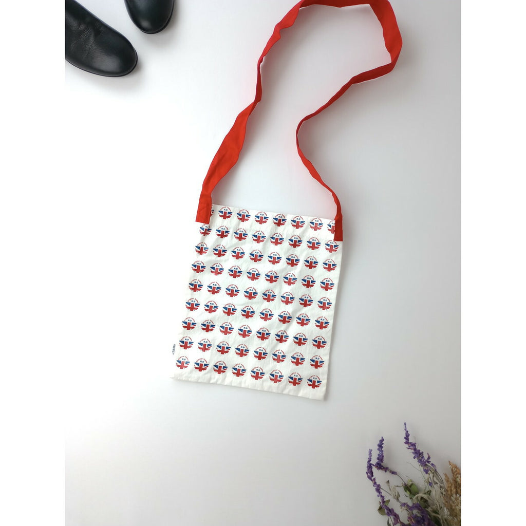 R&D.M.Co- オールドマンズテーラー TEA CUP ONE SHOULDER BAG ショルダーバッグ 赤 白 国旗 イギリス ティーポット ユニオンジャック 柄【中古】