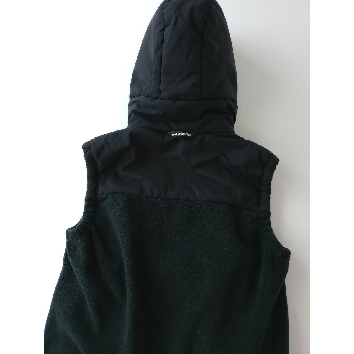 and wander アンドワンダー top fleece vest トップ フリース ベスト プリマロフト 黒 ブラック 00 (25M＋0822)【中古】
