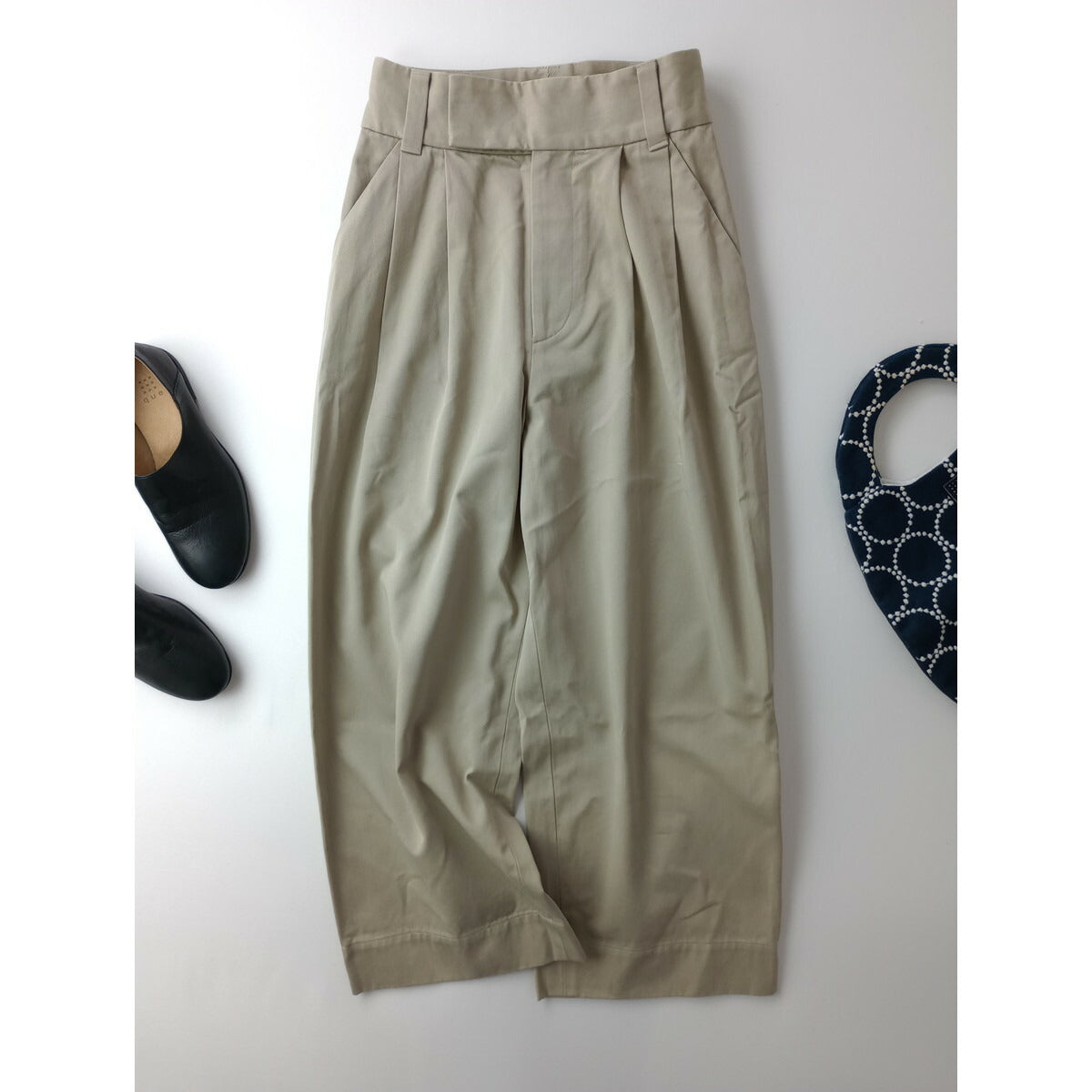 24AW MARGARET HOWELL マーガレットハウエル ORGANIC COTTON TWILL オーガニック コットン 100％ タック パンツ ベージュ 0【中古】