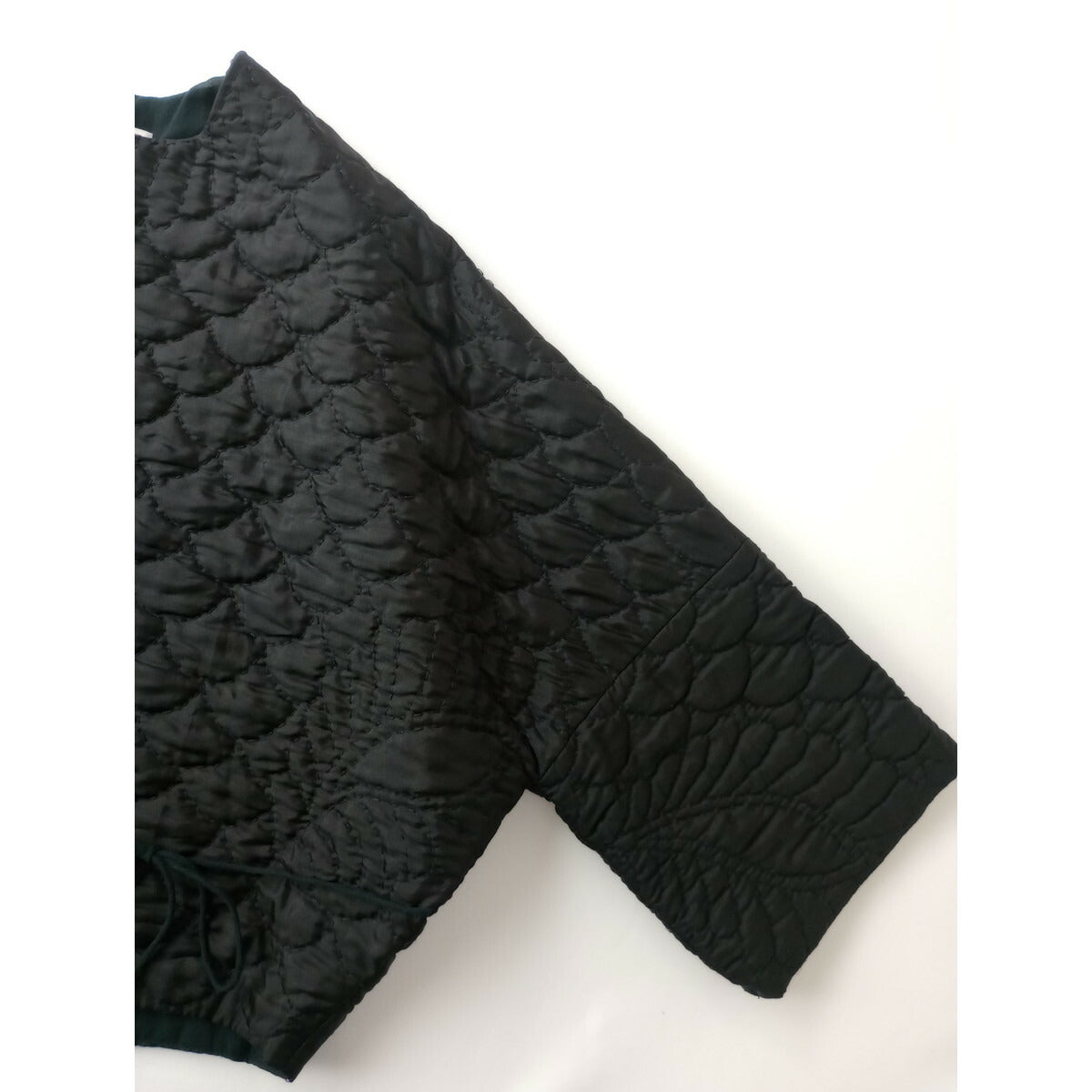 permanent TOWAVASE パーマネント トワヴァーズ シルク 100％ ペイズリー ジャケット 黒 ブラック キルティング キルト【中古】