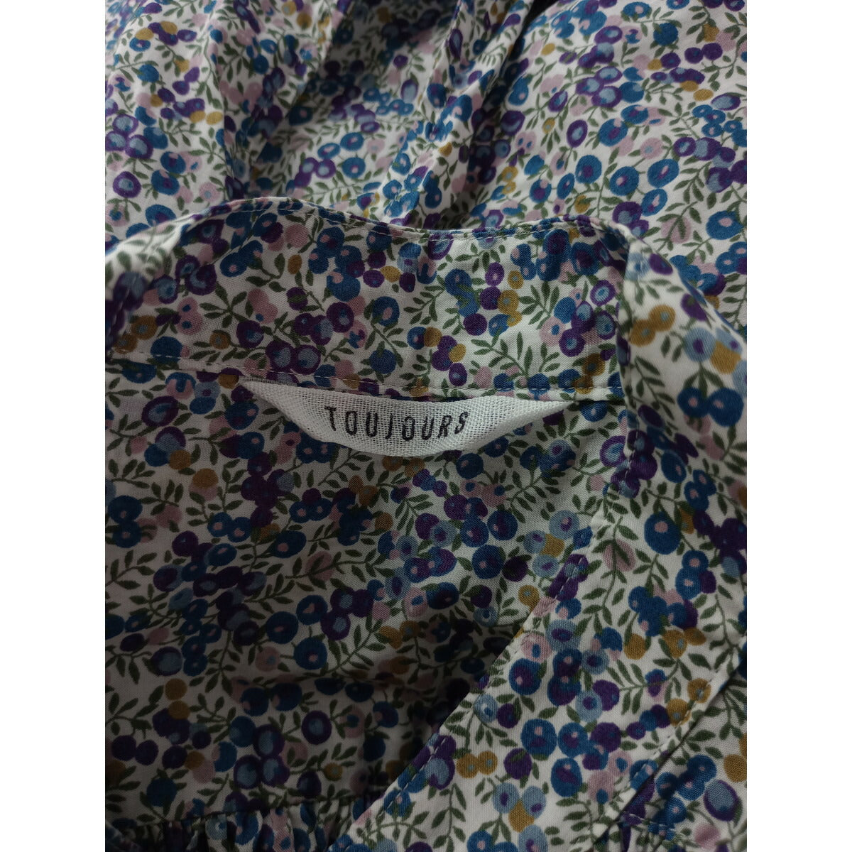 24SS TOUJOURSトゥジューPleated Sleeveless Long Shirtリバティベリーフラワー花柄 コットンシャツスリーブレス ブラウスギャザー2ブルー【中古】