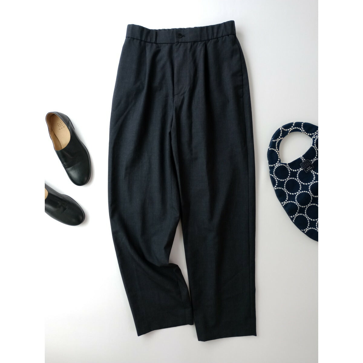 ATON エイトン WOOL TROPICAL テーパードイージーパンツ ユニセックス 02 グレー【中古】