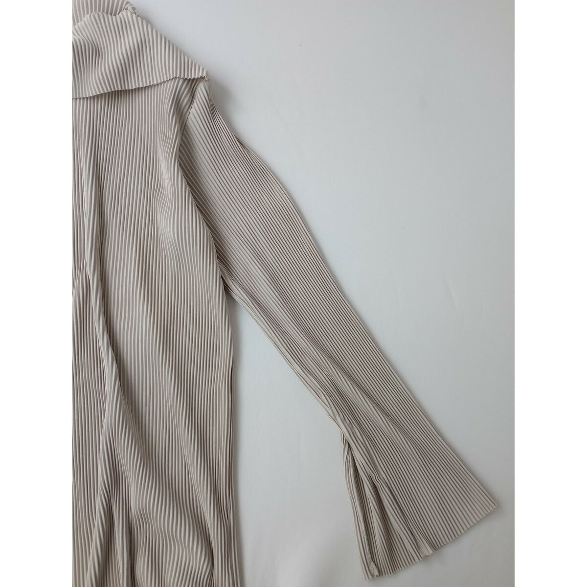 Jens イェンス プリーツ ロング 長袖 深スリット ワンピース アイボリー F【中古】