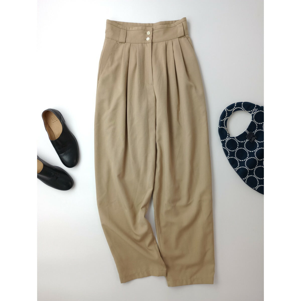 24AW CLANE クラネ ワイド ベルト タック パンツ ベージュコットン 1【中古】