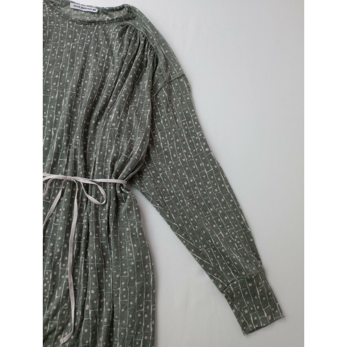 mina perhonen ミナペルホネン winter travel ウール100％ ロング ワンピース 長袖 くすみ カーキ 38【中古】