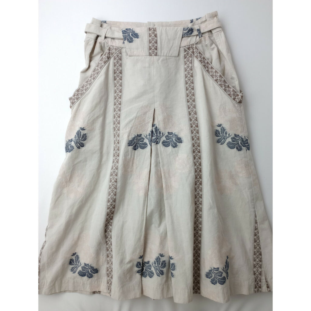 GASA ガサ 湖水の淵の花 ハカマ ロング スカート 生成り【中古】