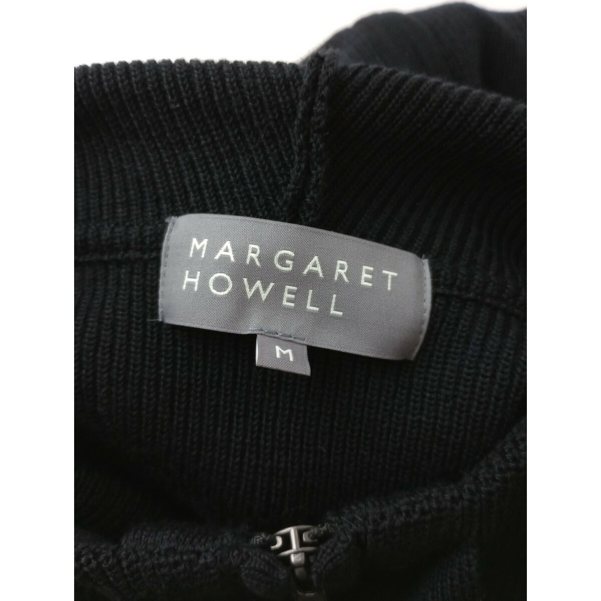 25AW MARGARET HOWELL マーガレットハウエル 防縮メリノウール 12ゲージ 片畦編み ニット ジレ ジップアップフーディー 黒 ブラック M【中古】