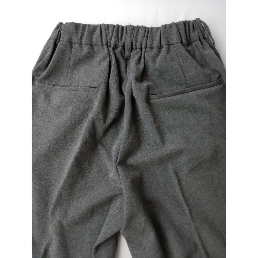 オローネ グルニエ パンツ グレー (16M＋2630)【中古】